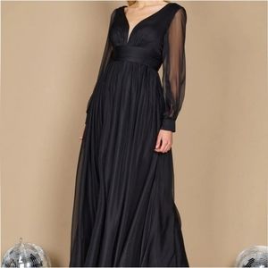 Elegant Black Long Sleeve Dress